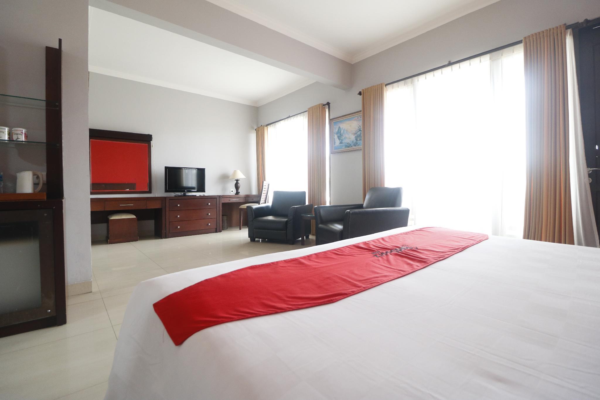 Отель Reddoorz Premium @ Bukit Damai Indah Баликпапан Экстерьер фото